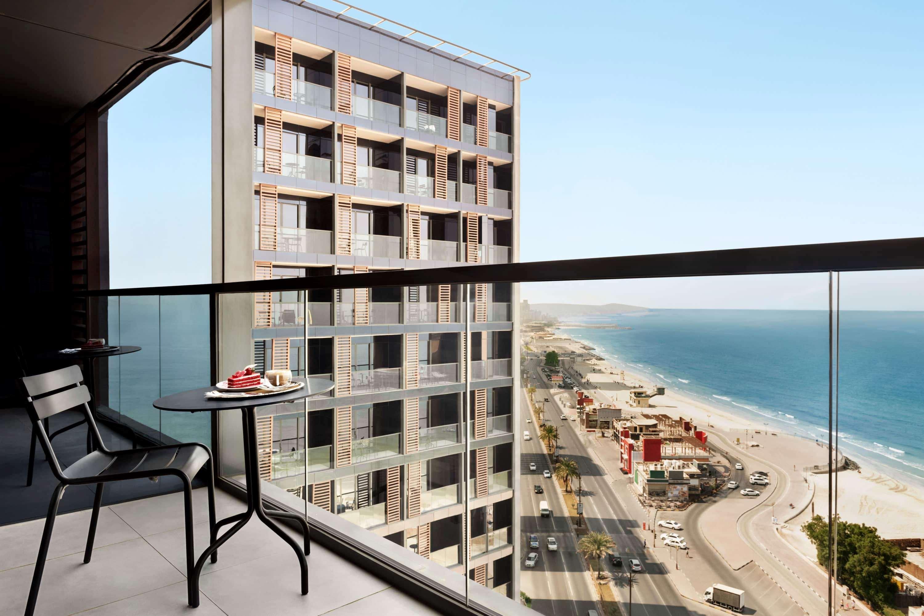 Wyndham Garden Ajman Corniche Hotel Eksteriør billede