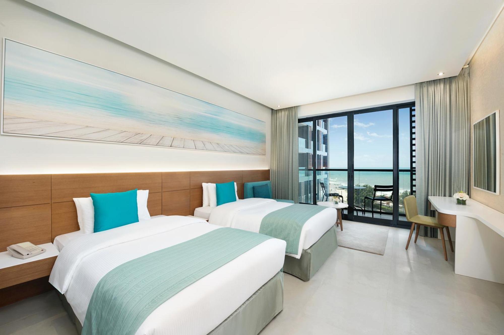 Wyndham Garden Ajman Corniche Hotel Eksteriør billede