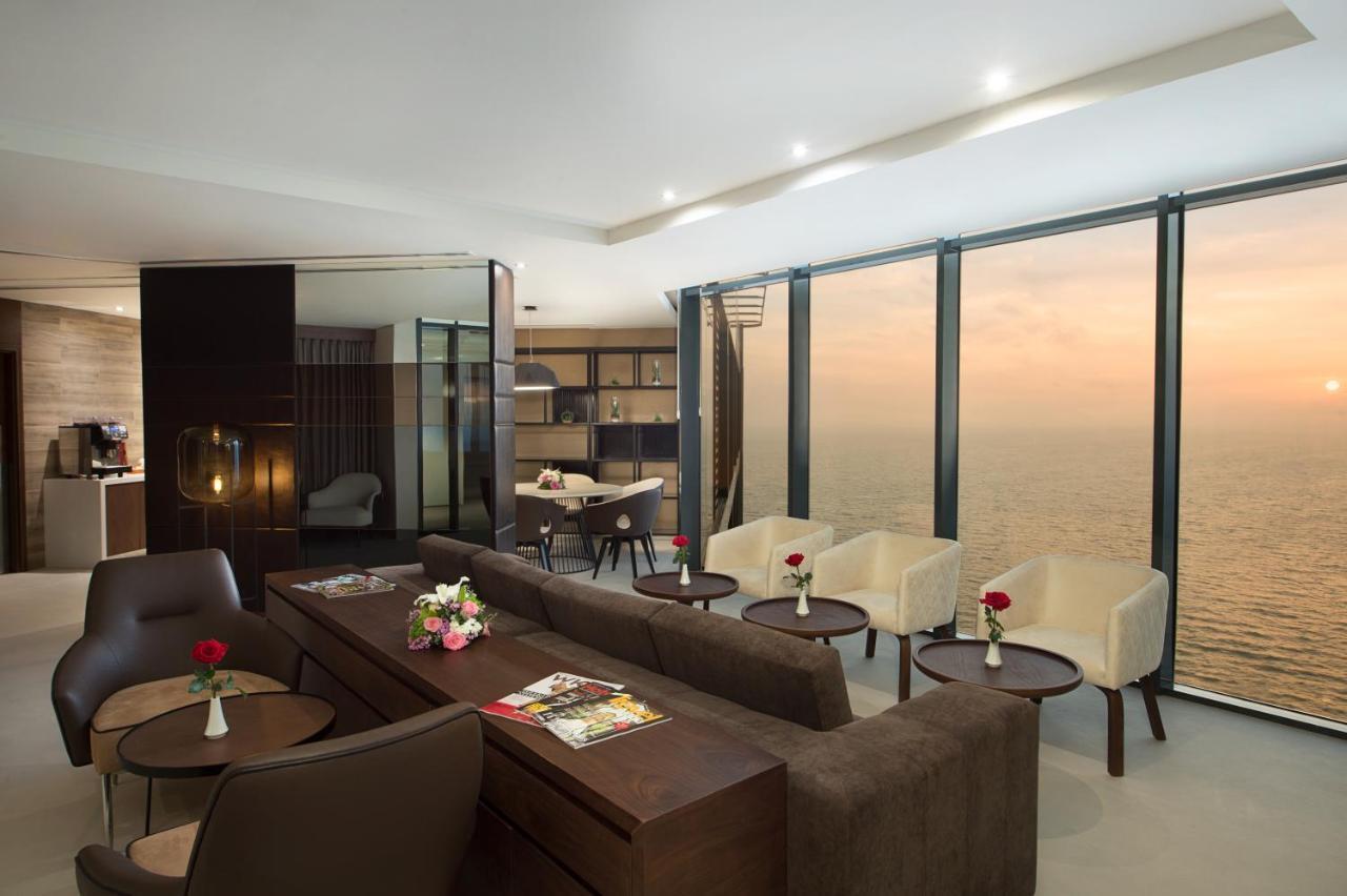 Wyndham Garden Ajman Corniche Hotel Eksteriør billede