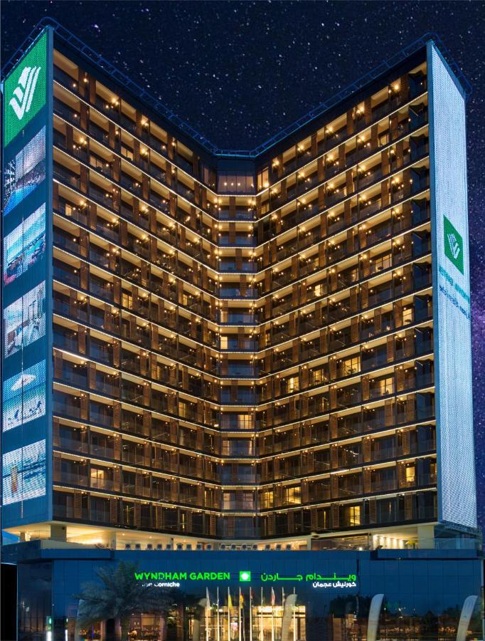 Wyndham Garden Ajman Corniche Hotel Eksteriør billede